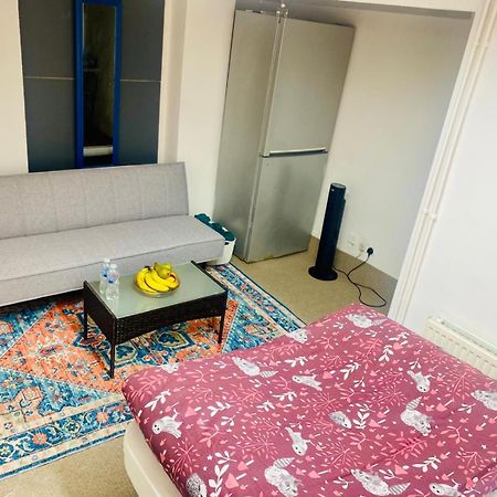 Cozy Studio Opposite Chelsea Stadium ลอนดอน ภายนอก รูปภาพ