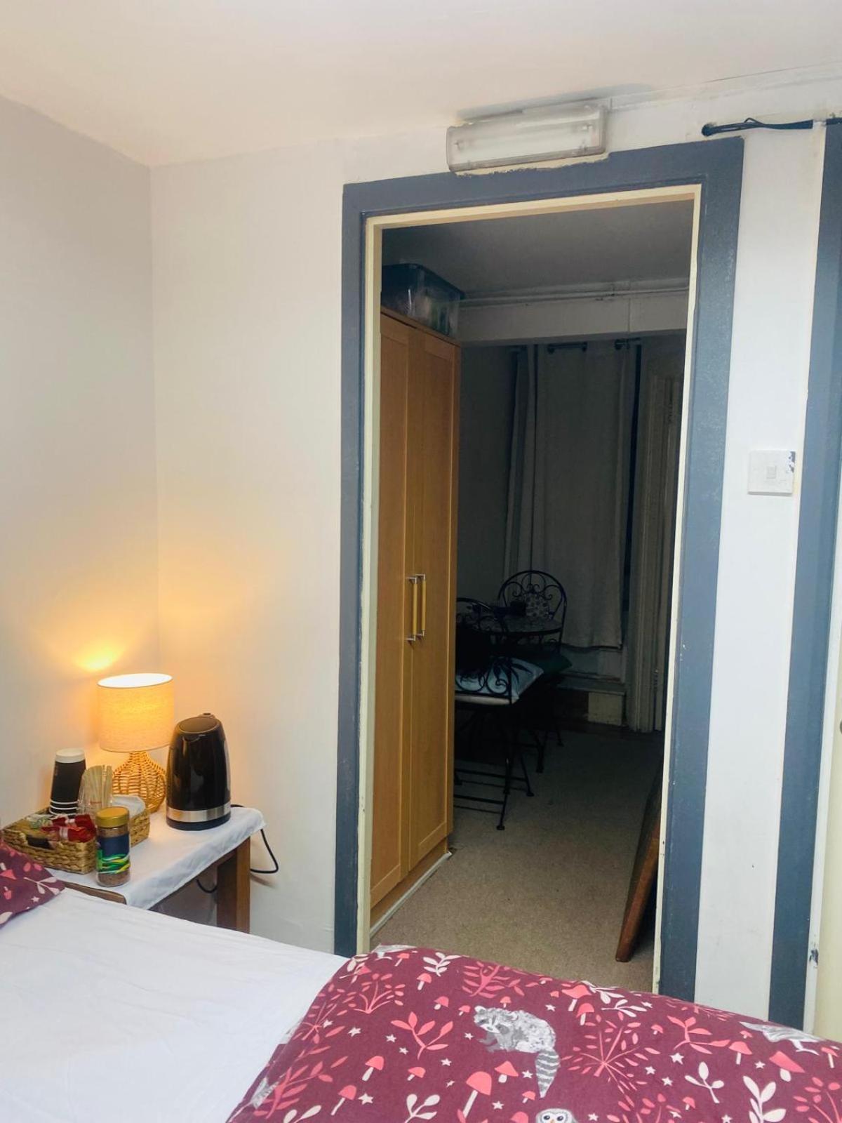 Cozy Studio Opposite Chelsea Stadium ลอนดอน ภายนอก รูปภาพ